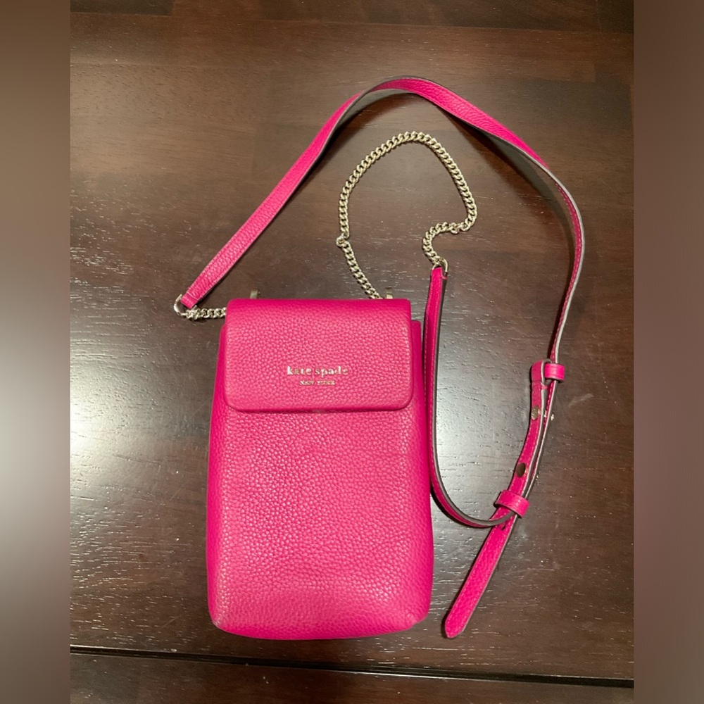KATE SPADE NEW YORK ROULETTE MINI PEBBLED LEATHER PHONE CROSSBODY BAG